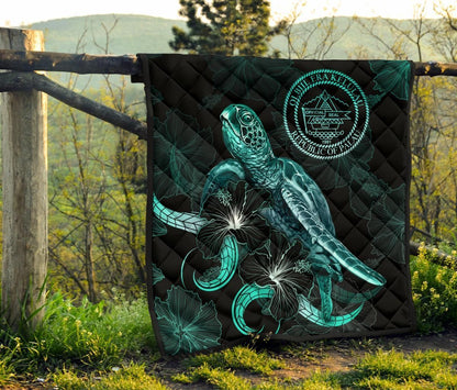Palau Polynesian Premium Quilt - Turtle With Blooming Hibiscus Turquoise