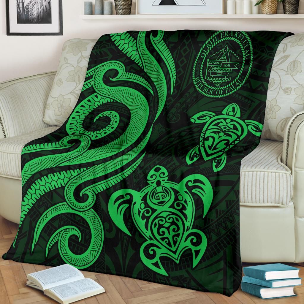 Palau Premium Blanket - Green Tentacle Turtle