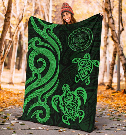 Palau Premium Blanket - Green Tentacle Turtle