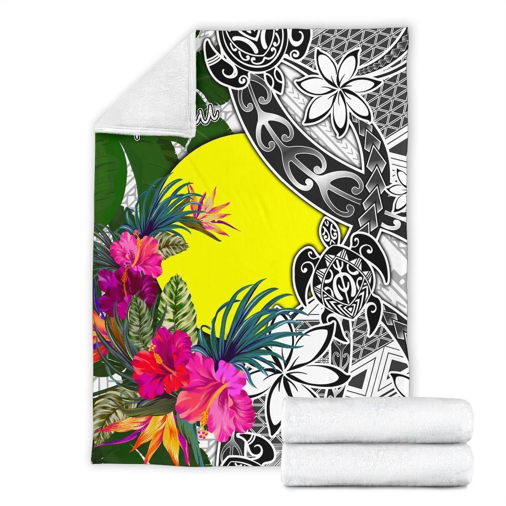 Palau Premium Blanket White - Turtle Plumeria Banana Leaf