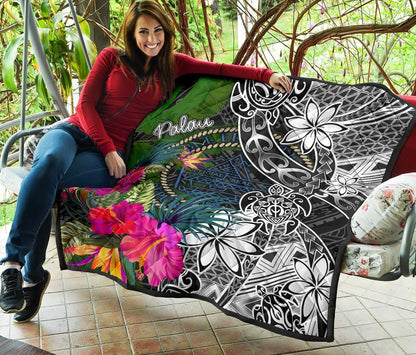 Palau Premium Quilt - Turtle Plumeria Banana Leaf Crest