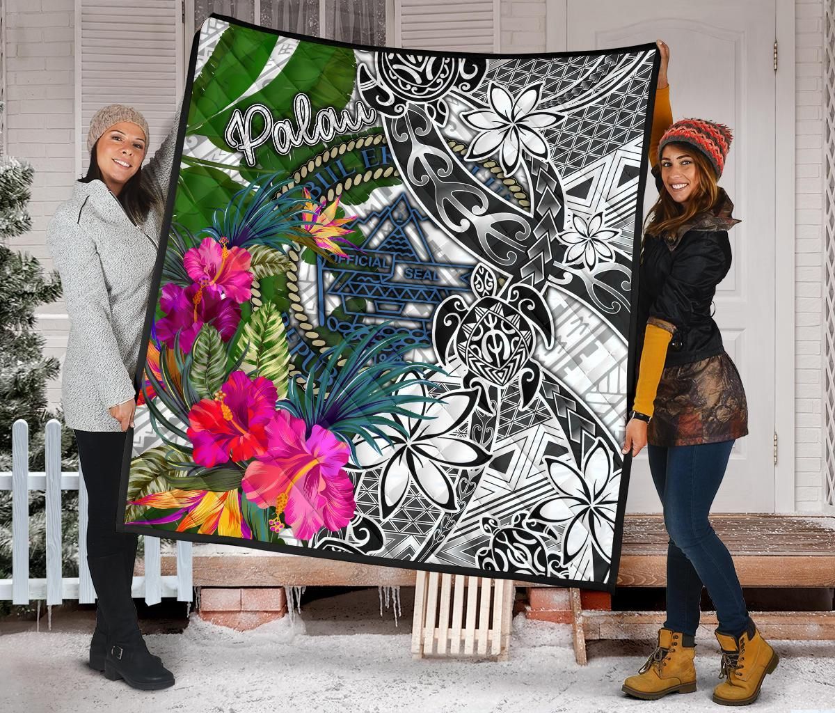 Palau Premium Quilt White - Turtle Plumeria Banana Leaf Crest