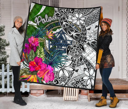 Palau Premium Quilt White - Turtle Plumeria Banana Leaf Crest