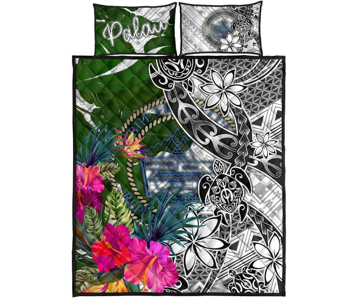 Palau Quilt Bed Set White - Turtle Plumeria Banana Leaf Crest