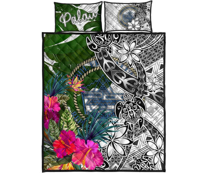 Palau Quilt Bed Set White - Turtle Plumeria Banana Leaf Crest