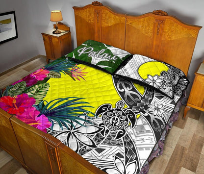 Palau Quilt Bed Set White - Turtle Plumeria Banana Leaf