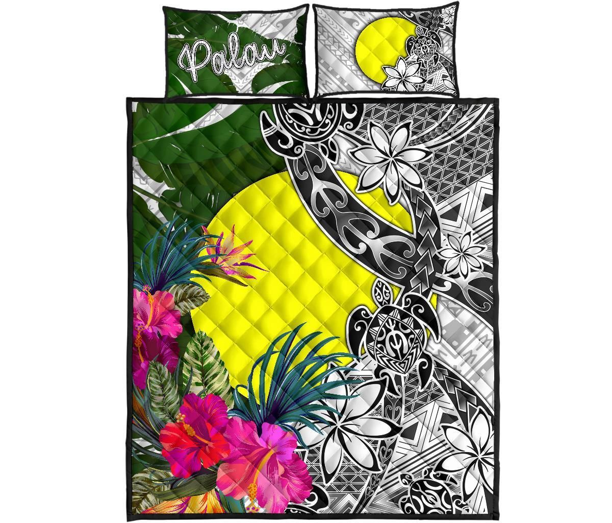 Palau Quilt Bed Set White - Turtle Plumeria Banana Leaf