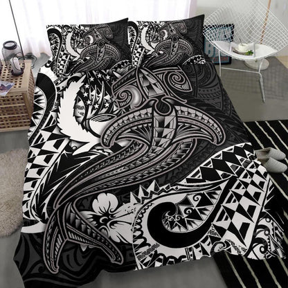 Pohnpei Bedding Set - White Shark Polynesian Tattoo