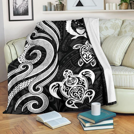 Pohnpei Micronesian Premium Blanket - White Tentacle Turtle