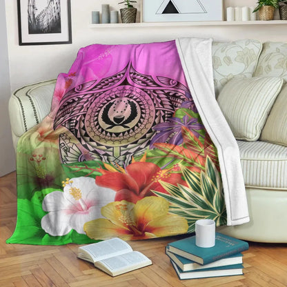 Pohnpei Polynesian Premium Blanket - Manta Ray Tropical Flowers
