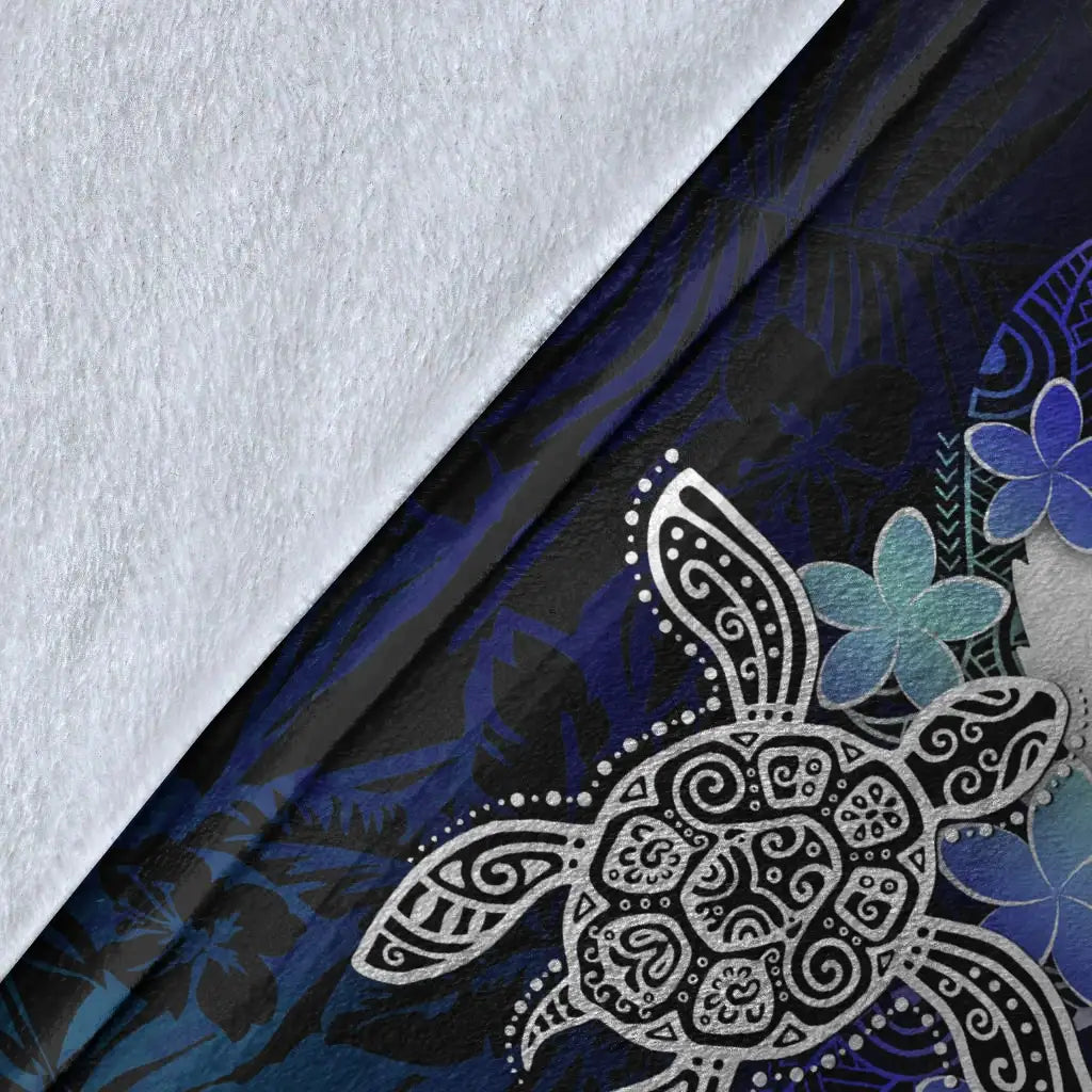 Pohnpei Polynesian Premium Blanket - Blue Turtle Couple
