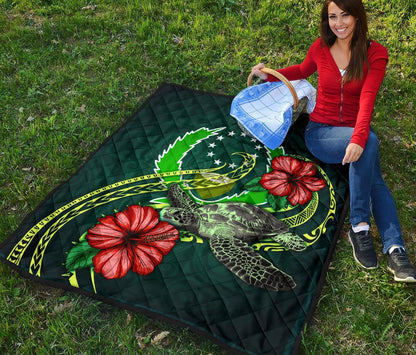 Pohnpei Polynesian Premium Quilt - Green Turtle Hibiscus