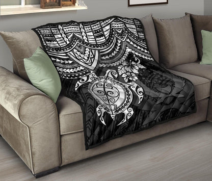 Pohnpei Polynesian Premium Quilt - Polynesian White Turtle