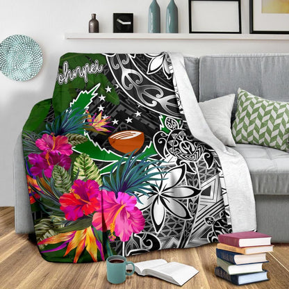Pohnpei Premium Blanket - Turtle Plumeria Banana Leaf