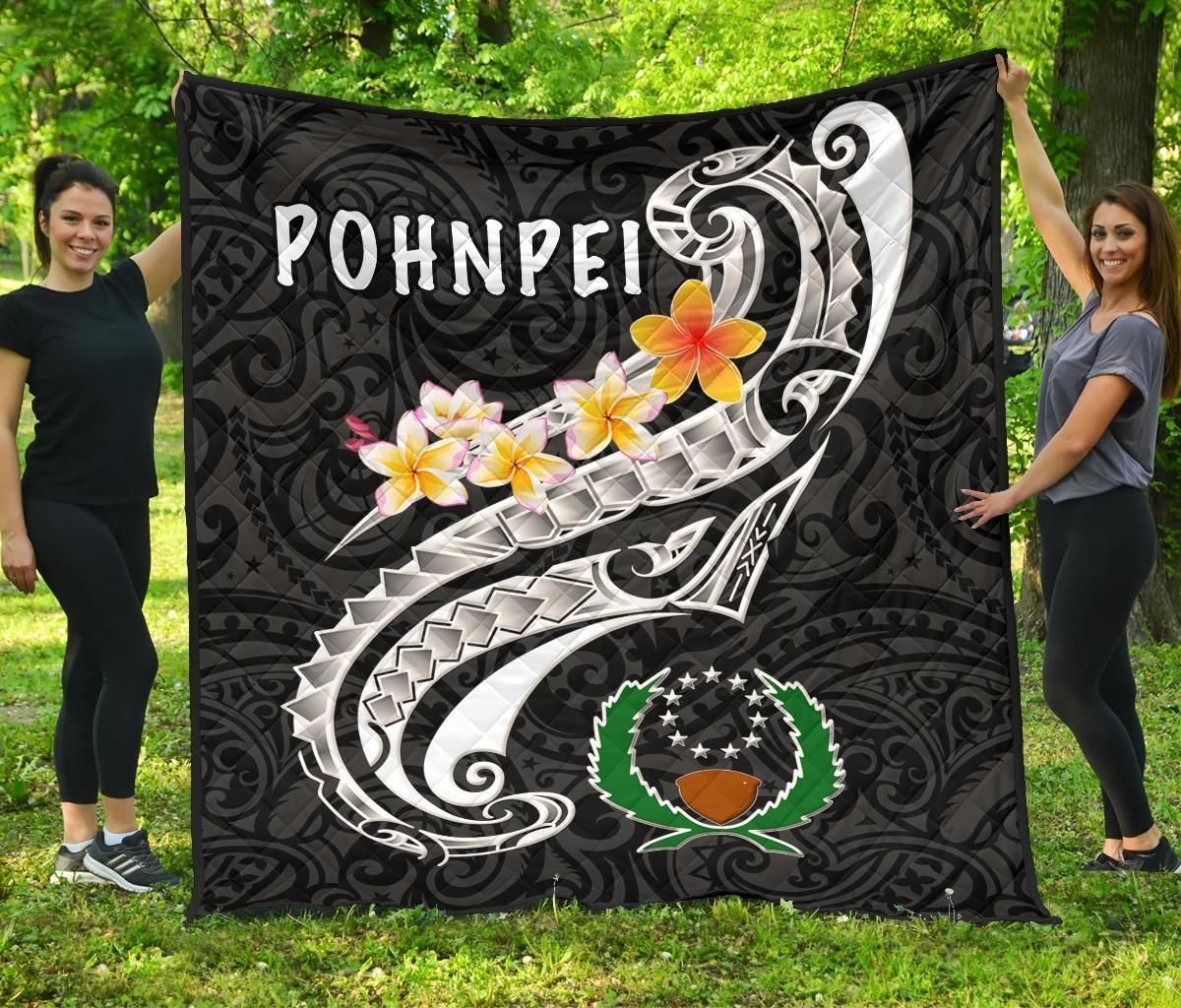 Pohnpei Premium Quilt - Pohnpei Seal Polynesian Patterns Plumeria (Black)