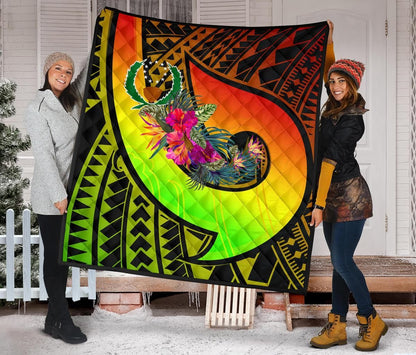 Pohnpei Premium Quilt - Polynesian Hook And Hibiscus (Reggae)
