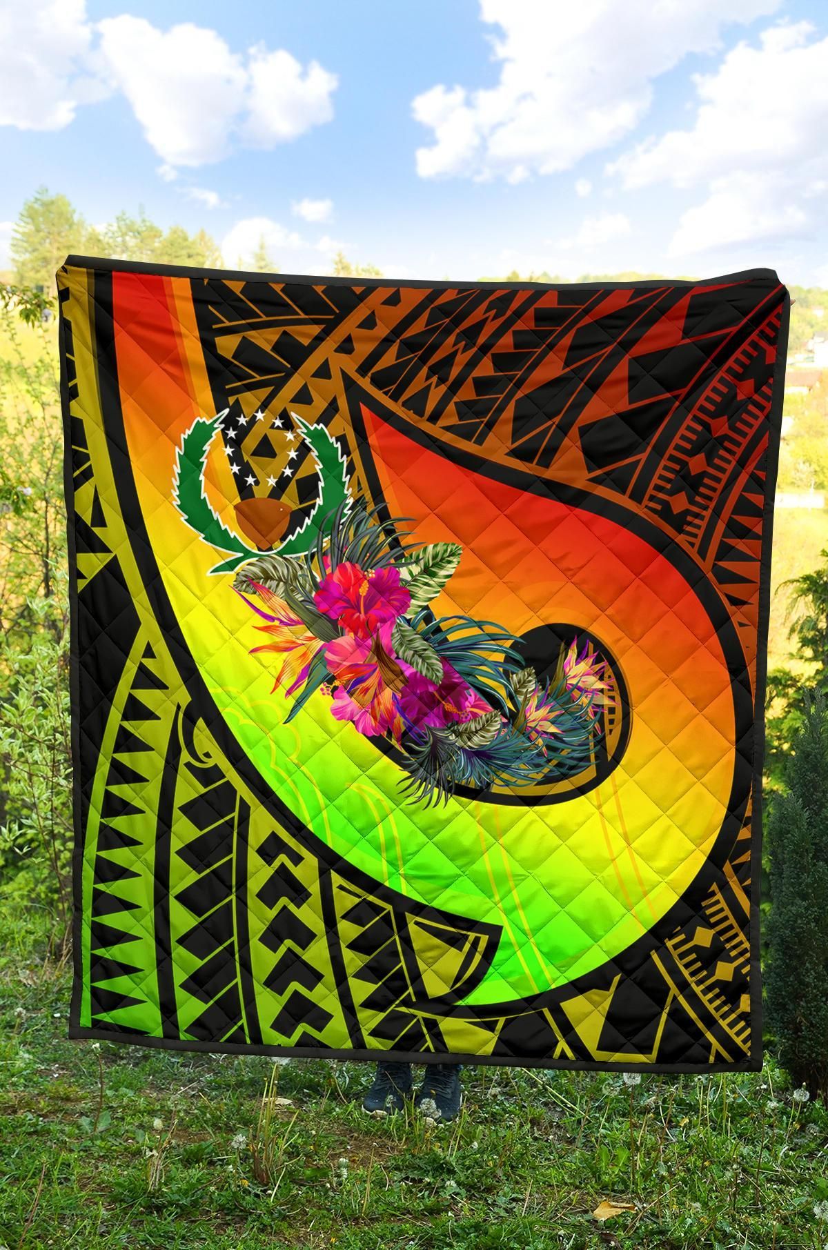 Pohnpei Premium Quilt - Polynesian Hook And Hibiscus (Reggae)