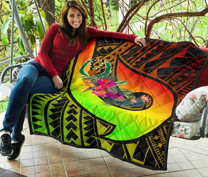 Pohnpei Premium Quilt - Polynesian Hook And Hibiscus (Reggae)