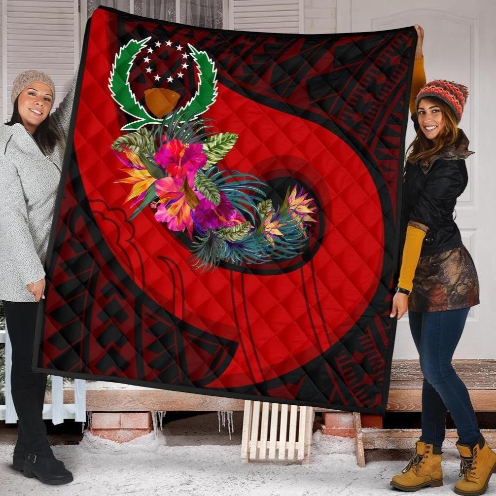 Pohnpei Premium Quilt - Polynesian Hook And Hibiscus (Red)
