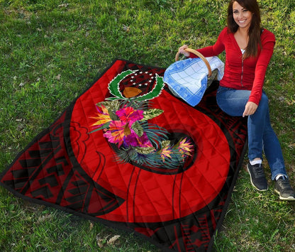 Pohnpei Premium Quilt - Polynesian Hook And Hibiscus (Red)
