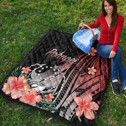 Pohnpei Premium Quilt - Red Polynesian Hibiscus Pattern Style