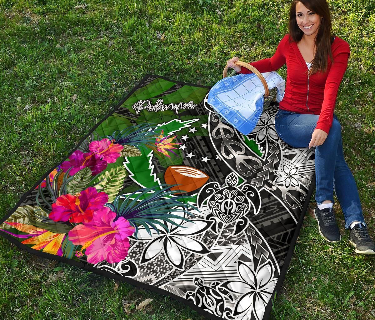 Pohnpei Premium Quilt - Turtle Plumeria Banana Leaf