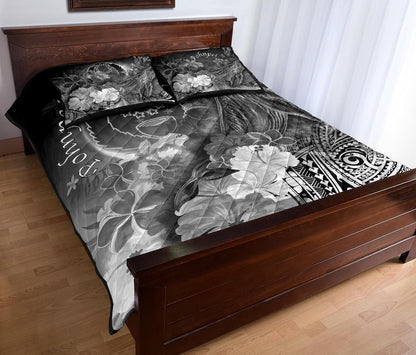 Pohnpei Quilt Bed Set - Humpback Whale with Tropical Flowers (White)