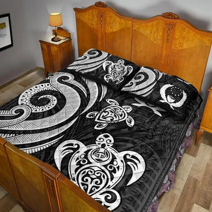 Pohnpei Quilt Bed Set - White Tentacle Turtle