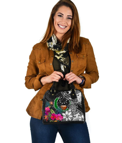 Pohnpei Shoulder Handbag - Turtle Plumeria Banana Leaf