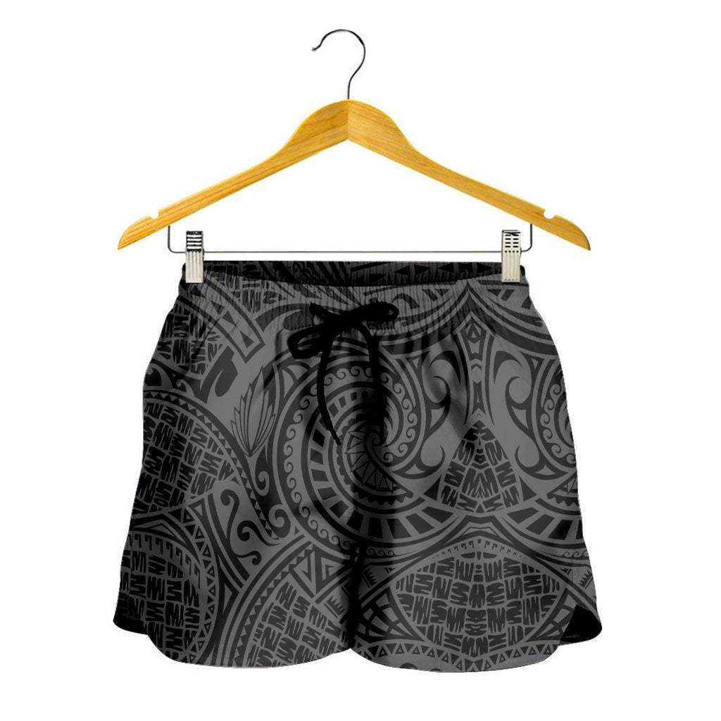 Hawaii Women Shorts Polynesian Tribal Pattern Grey