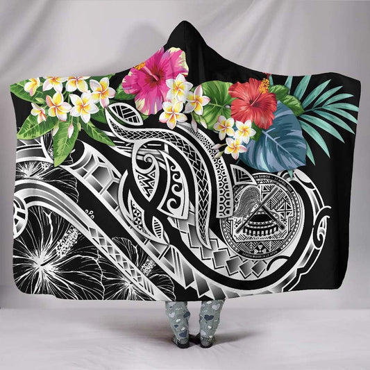 Polynesian American Samoa Hooded Blanket - Summer Plumeria (Black)
