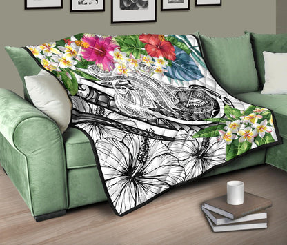 Polynesian American Samoa  Premium Quilt - Summer Plumeria (White)