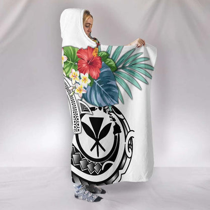 Polynesian Hawaii Kanaka Maoli Hooded Blanket - Summer Plumeria (White)