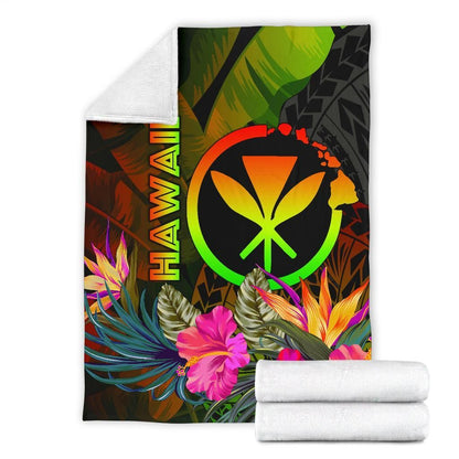 Polynesian Hawaii Kanaka Maoli Polynesian Premium Blanket -  Hibiscus and Banana Leaves