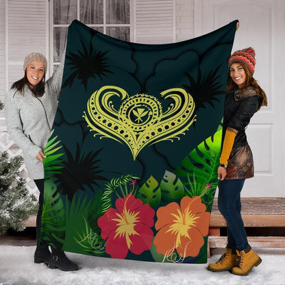 Polynesian Hawaii Kanaka Maoli Premium Blanket - Heart with Hibiscus