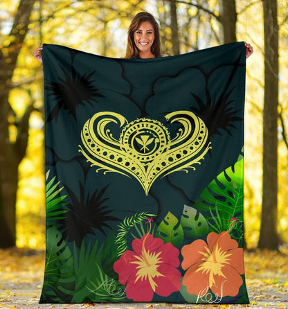 Polynesian Hawaii Kanaka Maoli Premium Blanket - Heart with Hibiscus