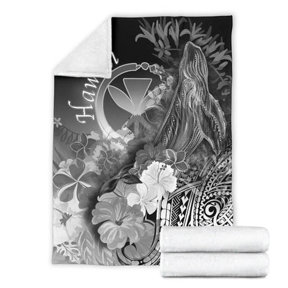 Polynesian Hawaii Premium Blanket - Kanaka Maoli Humpback Whale with Tropical Flowers (White)