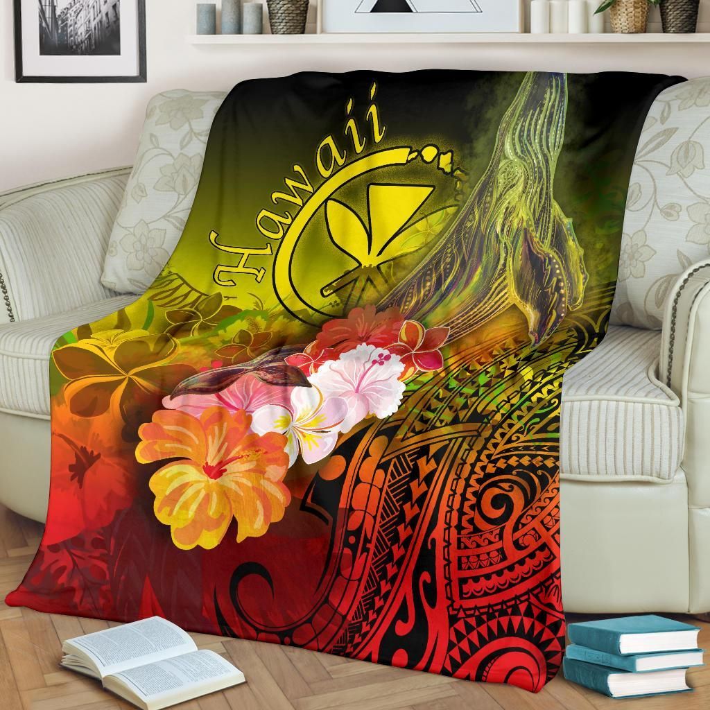Polynesian Hawaii Premium Blanket - Kanaka Maoli Humpback Whale with Tropical Flowers (Yellow)