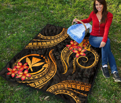 Polynesian Hawaii Premium Quilt - Gold Plumeria