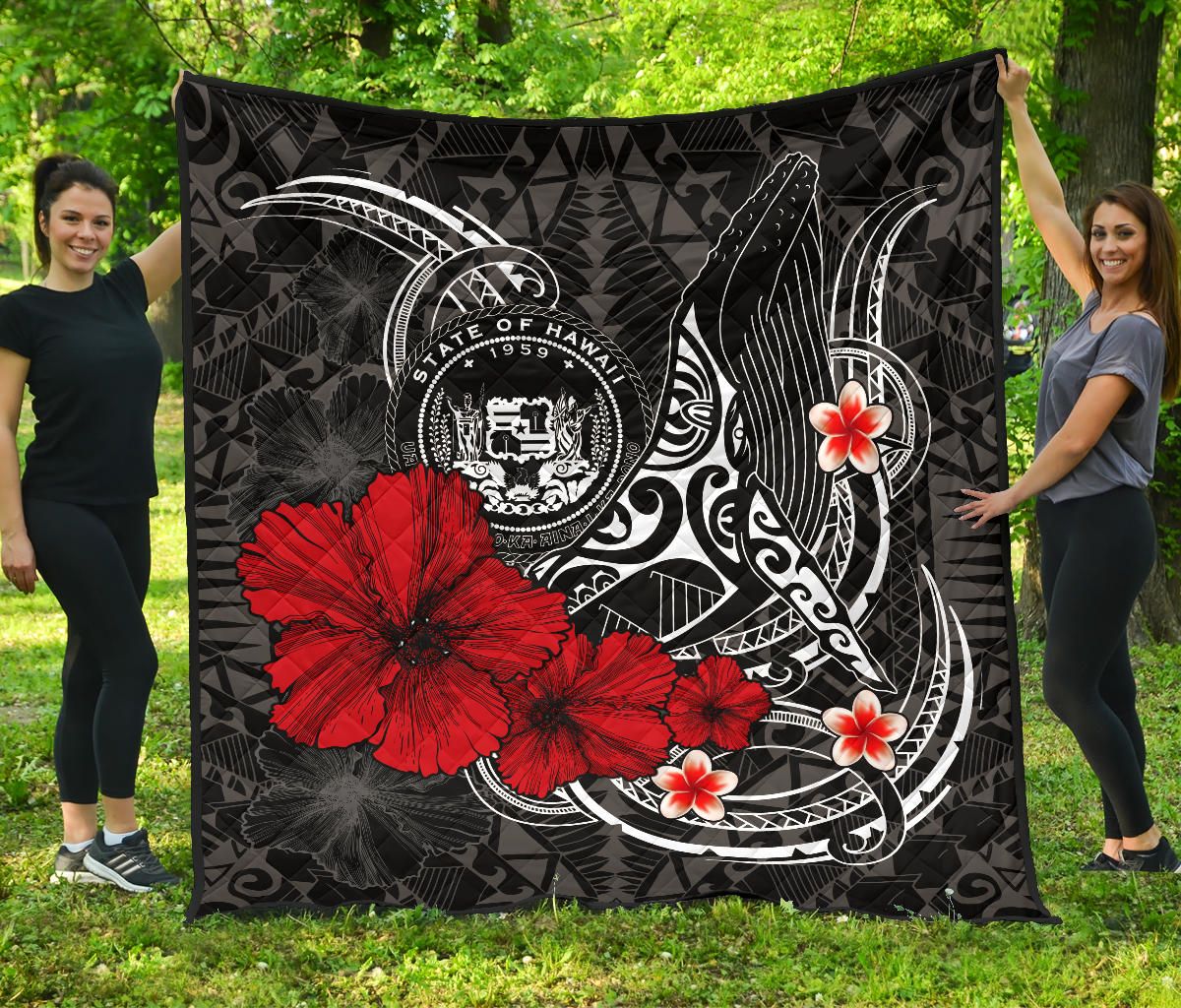 Polynesian Hawaii Premium Quilt - Humpback Whale with Hibiscus (White)
