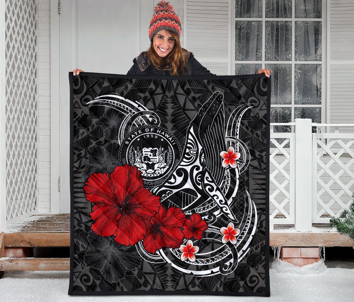 Polynesian Hawaii Premium Quilt - Humpback Whale with Hibiscus (White)
