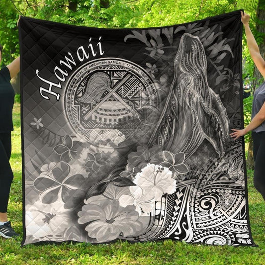 Polynesian Hawaii Premium Quilt - Humpback Whale with Tropical Flowers (White)