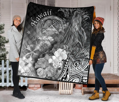 Polynesian Hawaii Premium Quilt - Humpback Whale with Tropical Flowers (White)