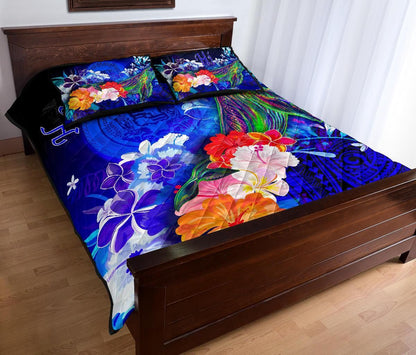 Polynesian Hawaii Quilt Bed Set - Humpback Whale with Tropical Flowers (Blue)
