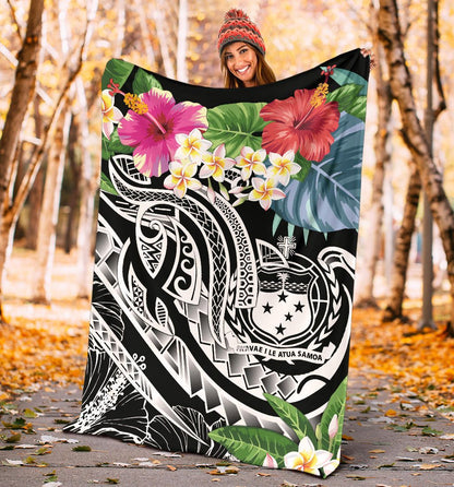 Polynesian Samoa Premium Blanket - Summer Plumeria (Black)
