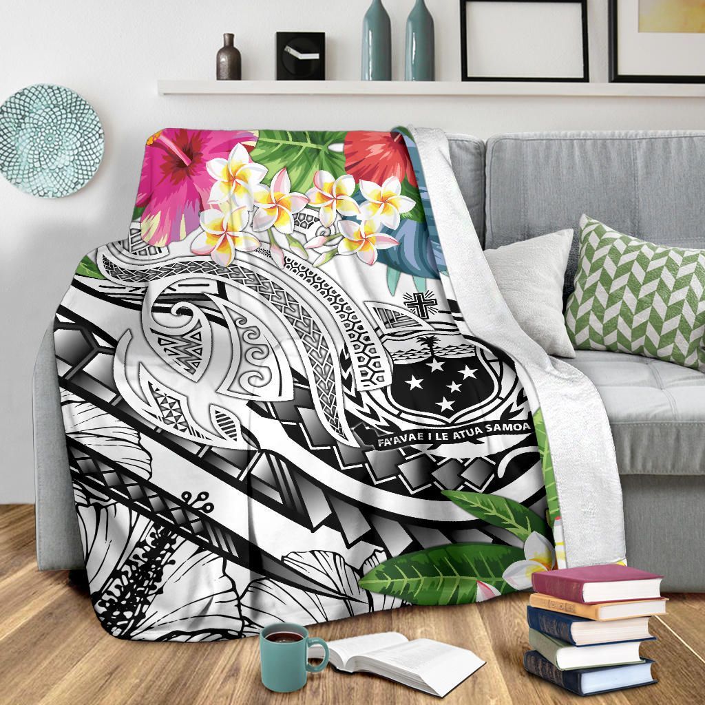 Polynesian Samoa Premium Blanket - Summer Plumeria (White)