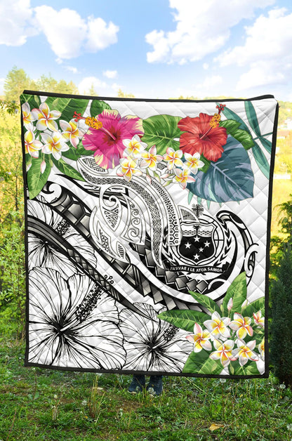 Polynesian Samoa Premium Quilt - Summer Plumeria (White)
