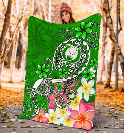 Pohnpei Premium Blanket - Turtle Plumeria (Green)