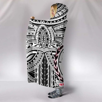 Samoa Hooded Blanket - Coat Of Arm (White)