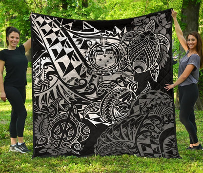 Samoa Polynesian Premium Quilt - White Turtle Flowing